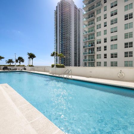 Studios In Brickell With Pool, Gym, Free Parking And Game Room マイアミ エクステリア 写真